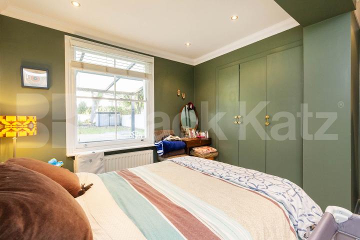 Luxury 2 bed with home office split over 2 floors with garden in a period house  Morton Road, De Beauvoir Town